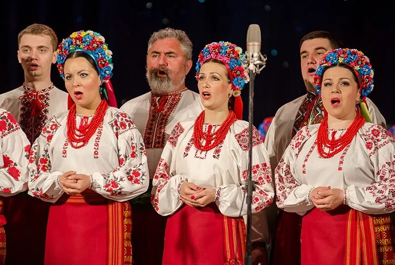 Украинский песни петь. Академический народный хор украины им. украинский народный хор им веревки. хор имени григория веревки. украинский фольклор.