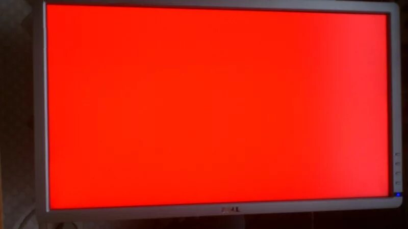 Включи экран и покажи. Красный экран. Красный телевизор. Красный цвет для монитора. Красный монитор на компьютере.
