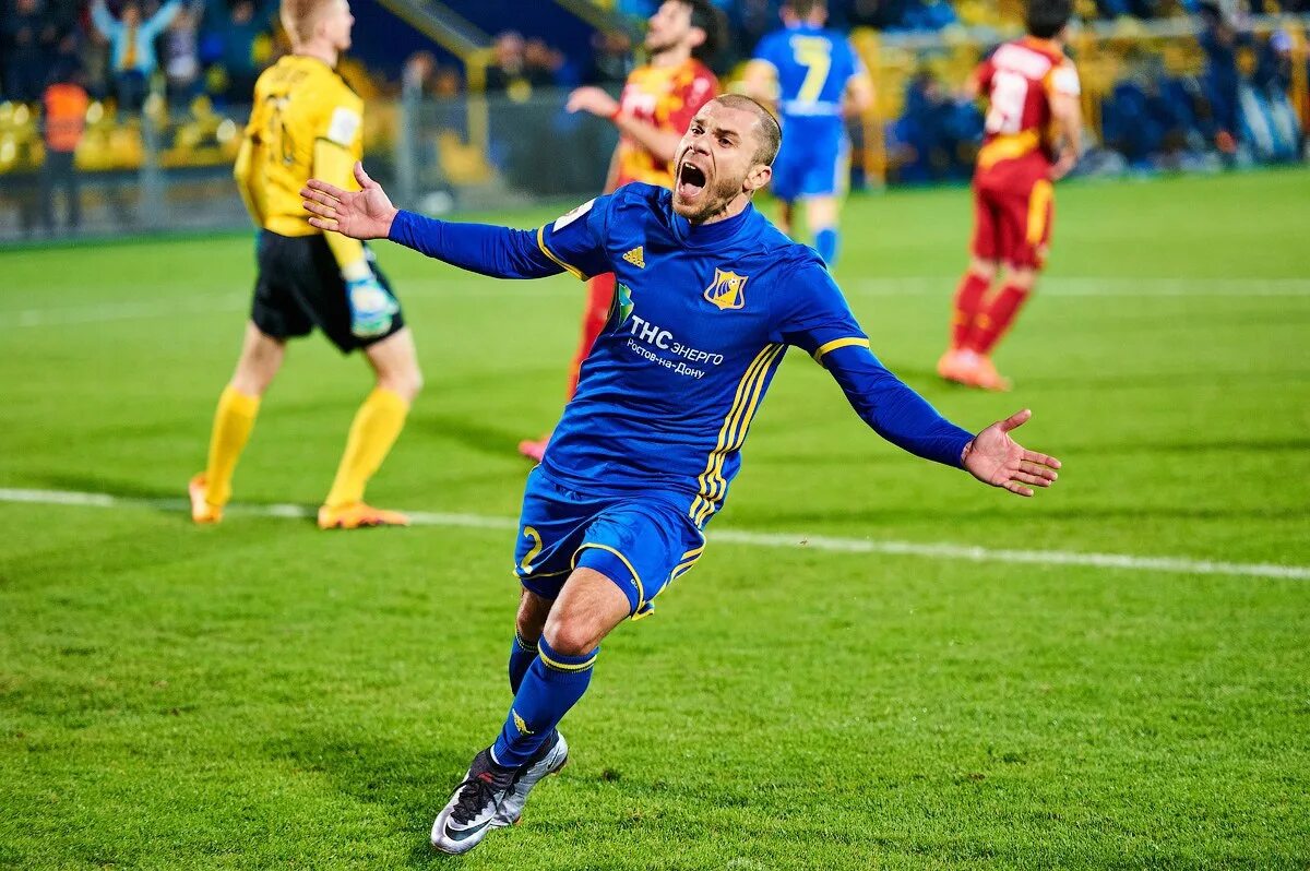 Fc rostov ru. Калачев ФК Ростов. Калачев футболист ФК Ростов.