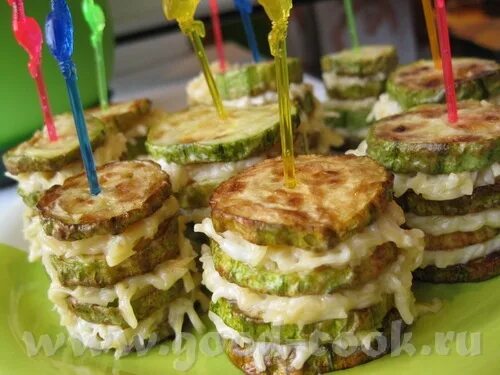 Башенки из кабачков. Башенки из кабачков. Башенки из кабачков с помидорами. Башенки из кабачков с помидорами. Башенки из кабачков.