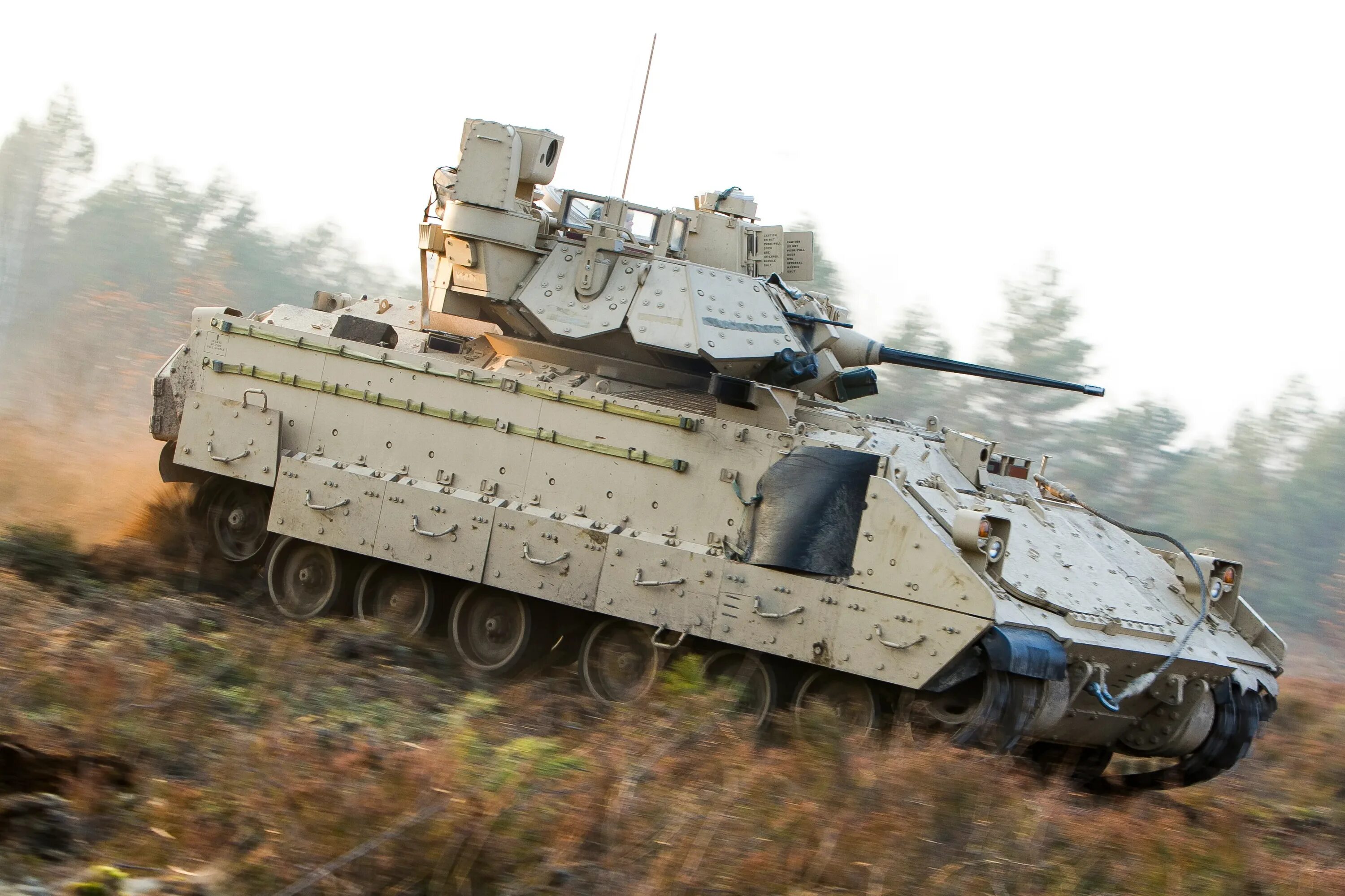 Бмп m2 bradley. Бредли бронетранспортер характеристики. Бредли бронетранспортер характеристики. Бредли бронетранспортер характеристики. M2 «брэдли».