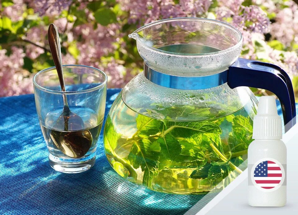 Заварка для цветов. Herbal Tea мята. Зеленый чай. Отвар из трав. Чай с мятой.
