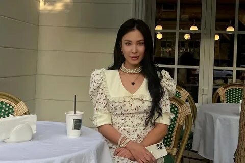 Порно қынап көрсетеді