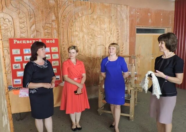 Дом артамона матвеева. Сайт администрации лухского муниципального района. Детский дом в лухе ивановской области. Биржа труда лух. Лух ул.