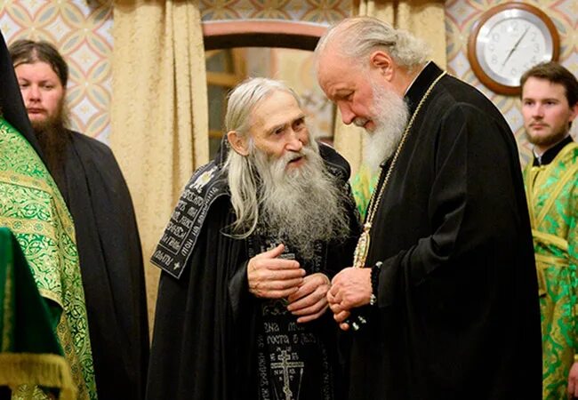 оптинский старец илий. илийя ноздрев духовник патриарха. отец илий оптина пустынь. старец илия духовник патриарха. схиархимандрит илий ноздрин.