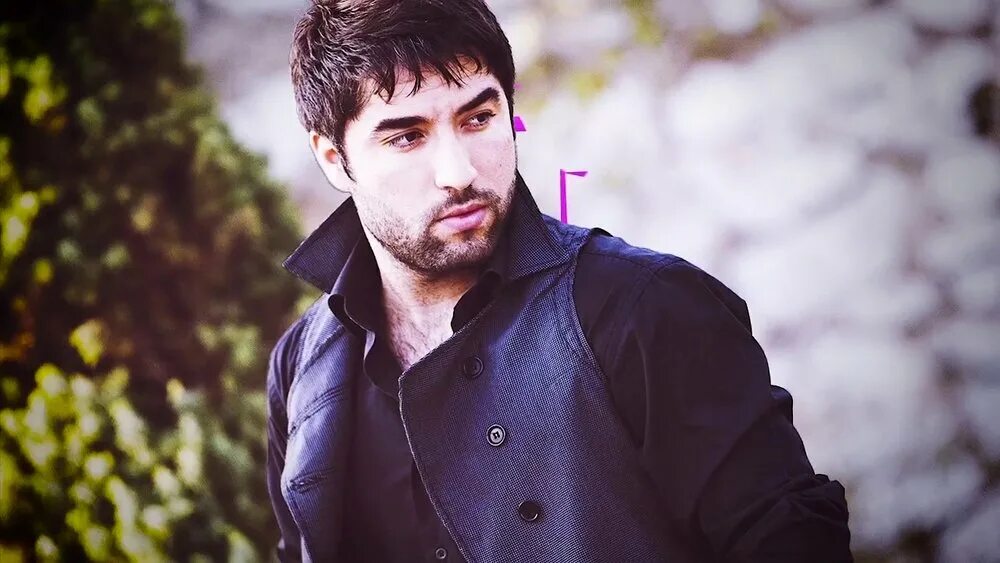 Хасбулат певец. Семья хасбулата рахманова. Семья хасбулата рахманова. Хасбулат рахманов семья. Даргинские певцы хасбулат рахманов в молодости.