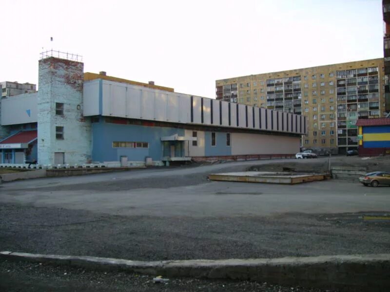 умка ул. каток умка талнах. космонавтов, 15а. каток талнах. умка талнах.