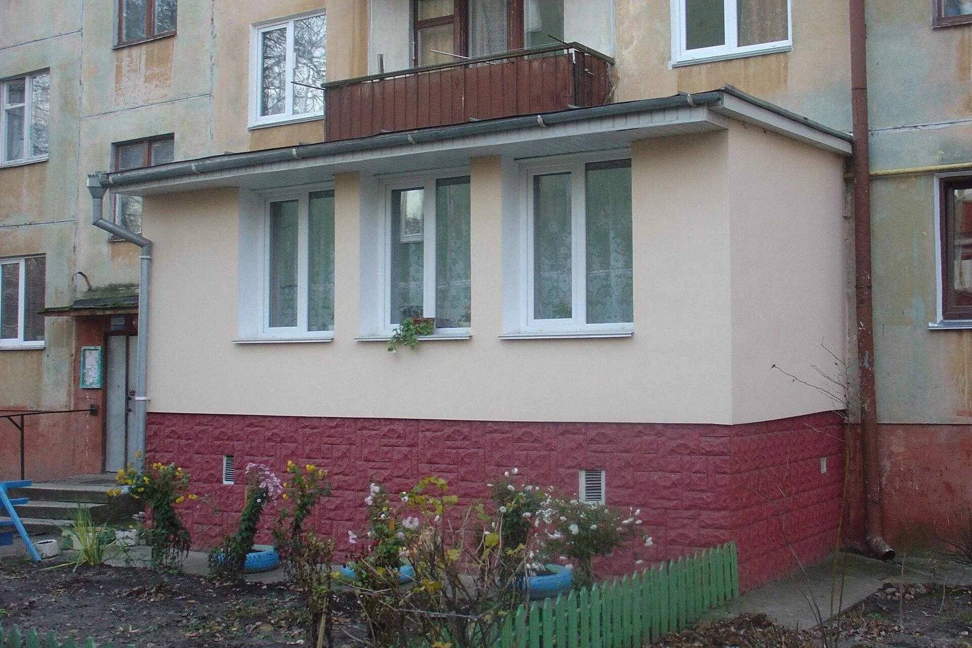 Пристройка 1 этаж. Пристройка балкона на первом этаже. лоджия на 1 этаже. пристроенный балкон на первом этаже. пристрой балкона на первом этаже.
