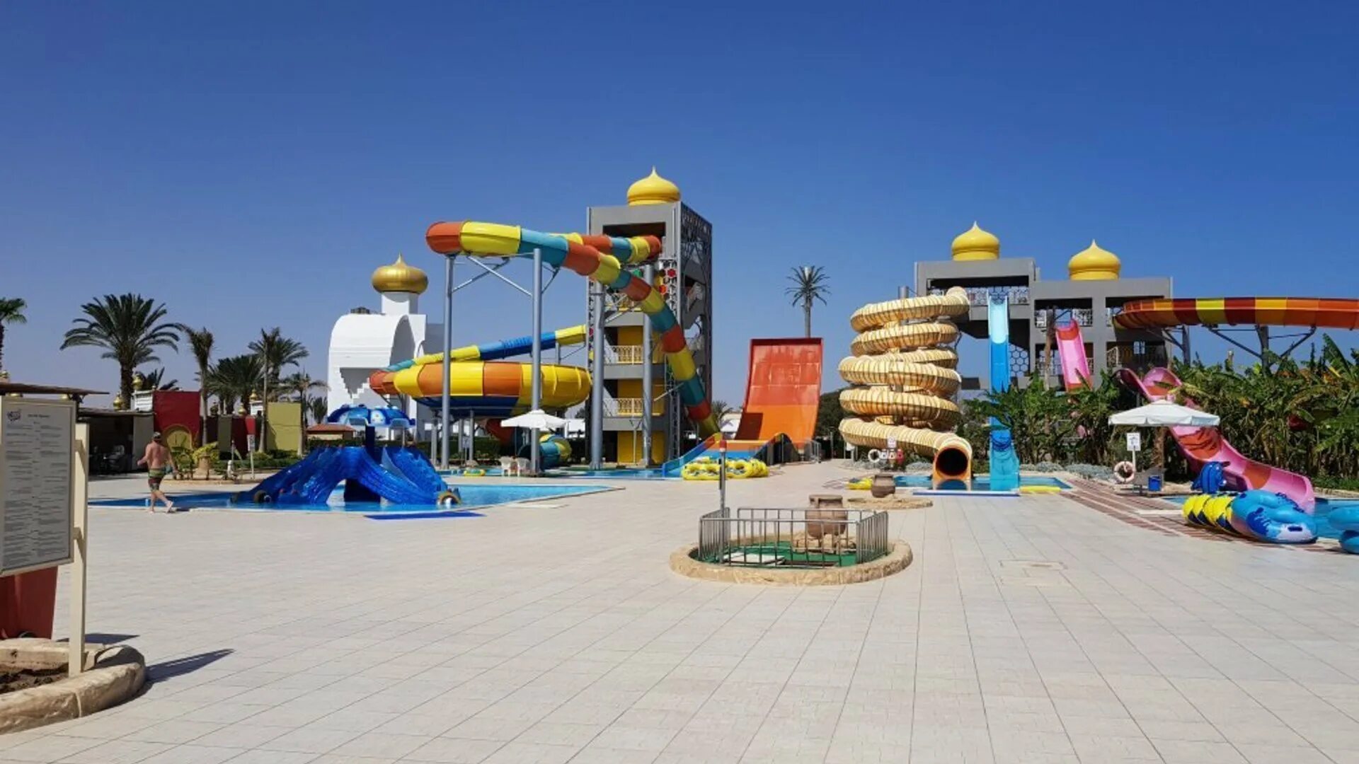 Aladdin beach hurghada. Египет Хургада алладин Бич Резорт. Алладин Бич Резорт отель Хургада 4. Отель Aladdin Beach Resort 4 Хургада. Отель алладин Хургада Египет 4 звезды.