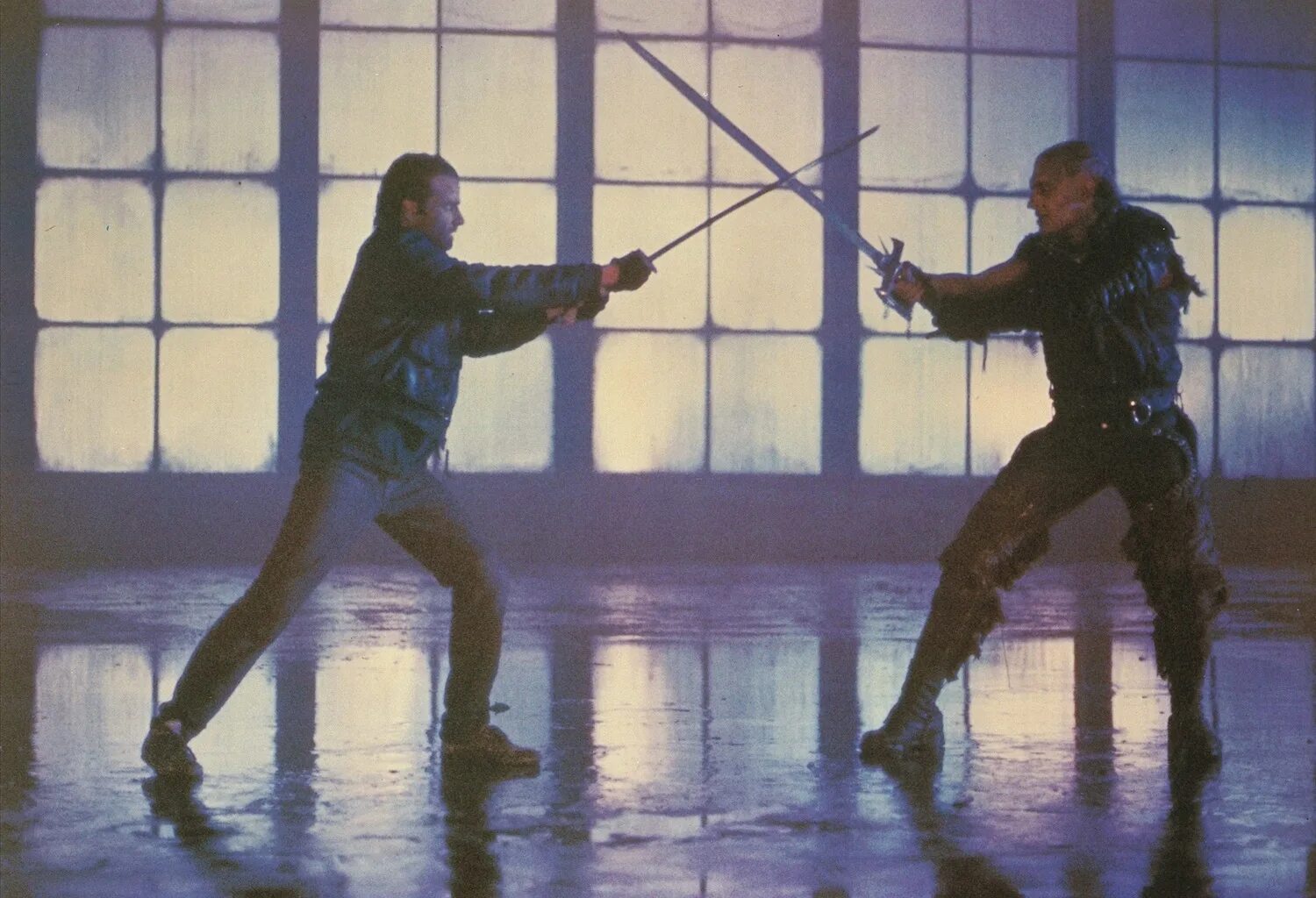 кристофер ламберт и фредди меркьюри. группа queen 1986. горец фредди. горец 2 фильм 1986. горец фредди.