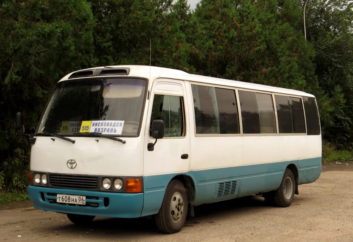 Москва назрань автобус контакты. Автобусы Ингушетии. Автобус Назрань. Москва Ингушетия автобус. Маршрутка в Ингушетии.