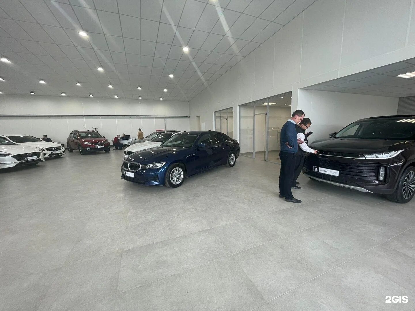 Автосалон пермь авто с пробегом спешилова. Спешилова 107 пермь автосалон. Автосалон шкода камская долина. Спешилова 62 пермь салон. Пермь камская долина автосалоны.