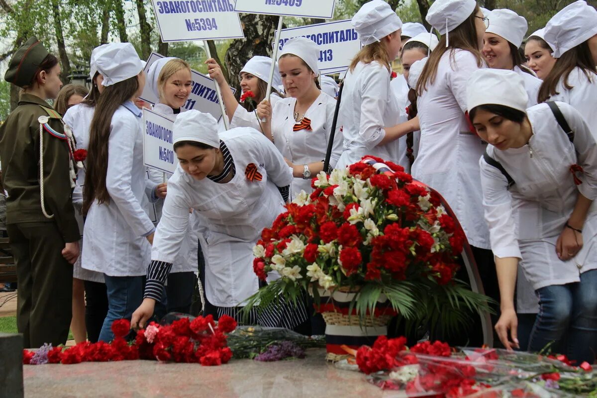 Госпиталь кисловодск. Военный госпиталь Кисловодск. Госпиталь Кисловодск врачи.