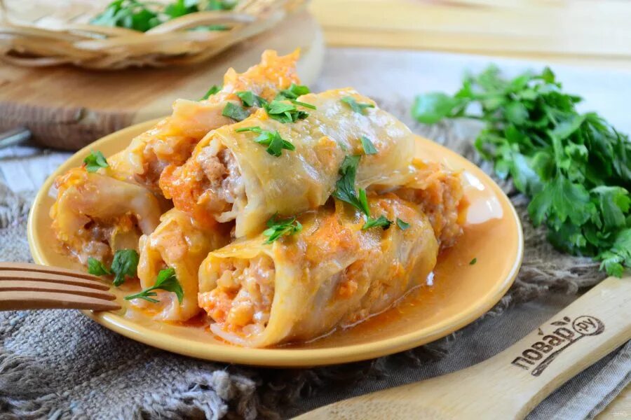 Голубцы с говяжьим фаршем и рисом. Голубцы. голубцы овощные. голубцы с мясом. голубцы фаршированные.