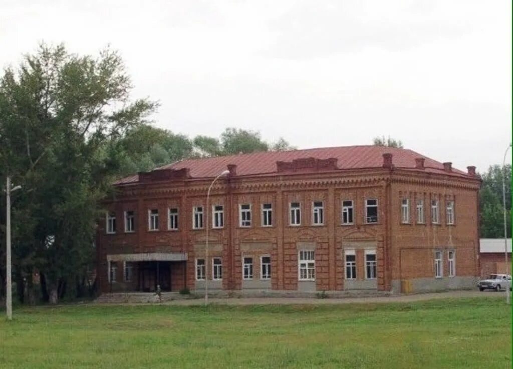 Найдено мелеуз. Дом купца баязитова в мелеузе. купец баязитов мелеуз. стерлитамак дом баязитова. дом купца баязитова башкортостан.