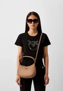 "Сумка выполнена из натуральной кожи. 