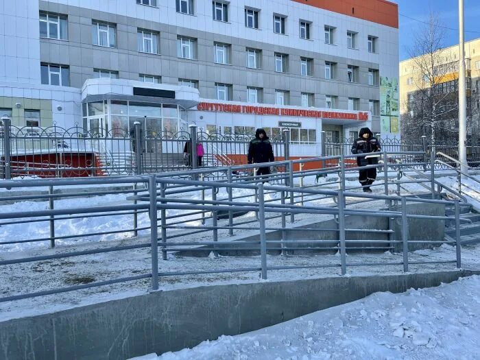 Сургут городская поликлиника. Поликлиника 3 сургут. Сургутская городская клиническая поликлиника № 3. Сургут городская поликлиника 3. Сургутская городская клиническая поликлиника № 3.