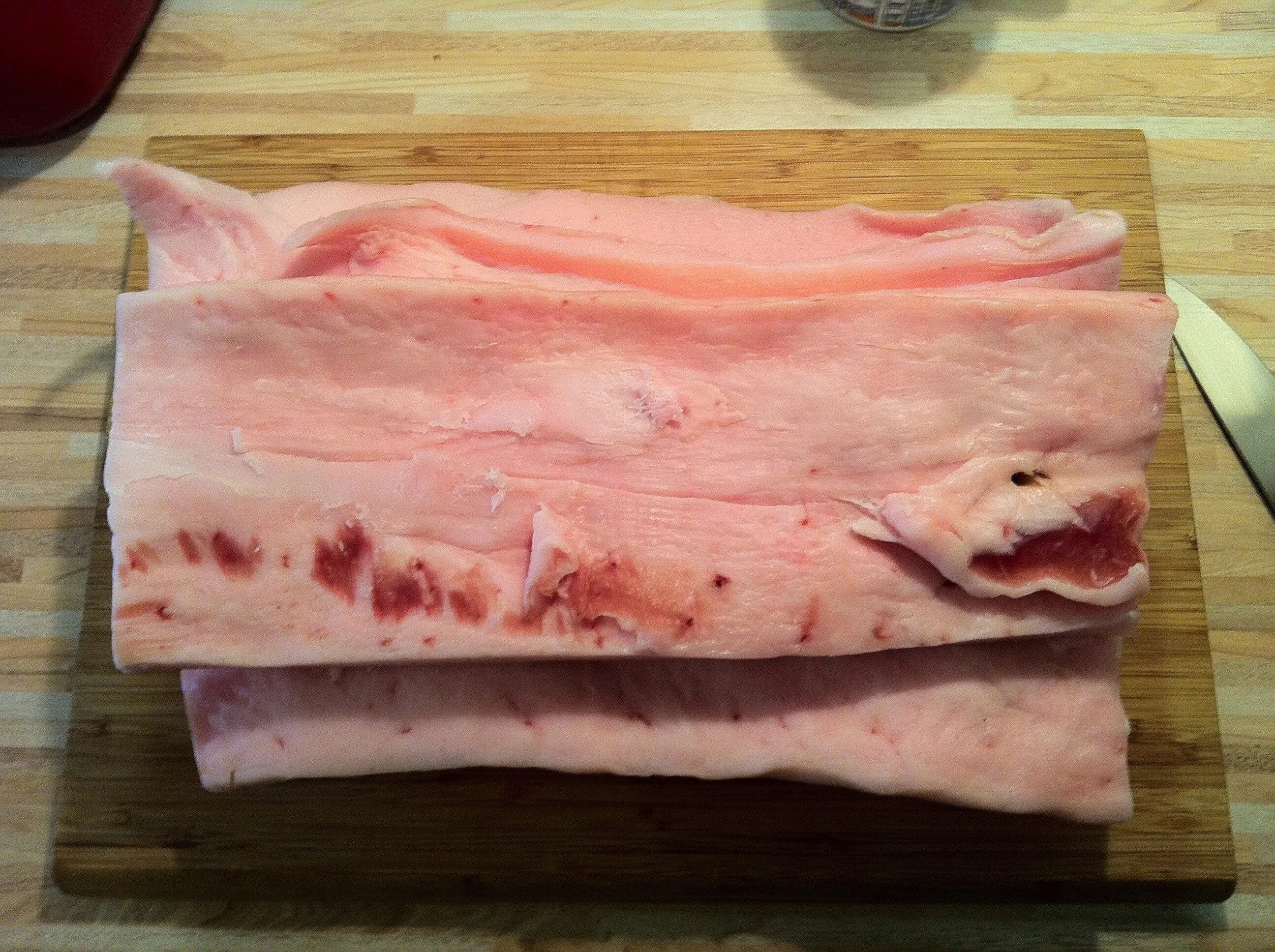 Посол горбуши кусочками со шкуркой. Головы сёмги холодного копчения. Засолка красной рыбы. Засолить красную рыбу в масле. Закуска из свиных шкурок.