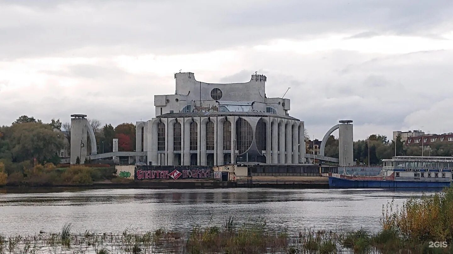 Новгородский Академический театр драмы имени ф. м. Достоевского. Театр имени Достоевского Великий Новгород. Новгородский театр драмы 2022. Новгородский Академический театр драмы им ф м Достоевского зал фото. Новгород театр достоевского