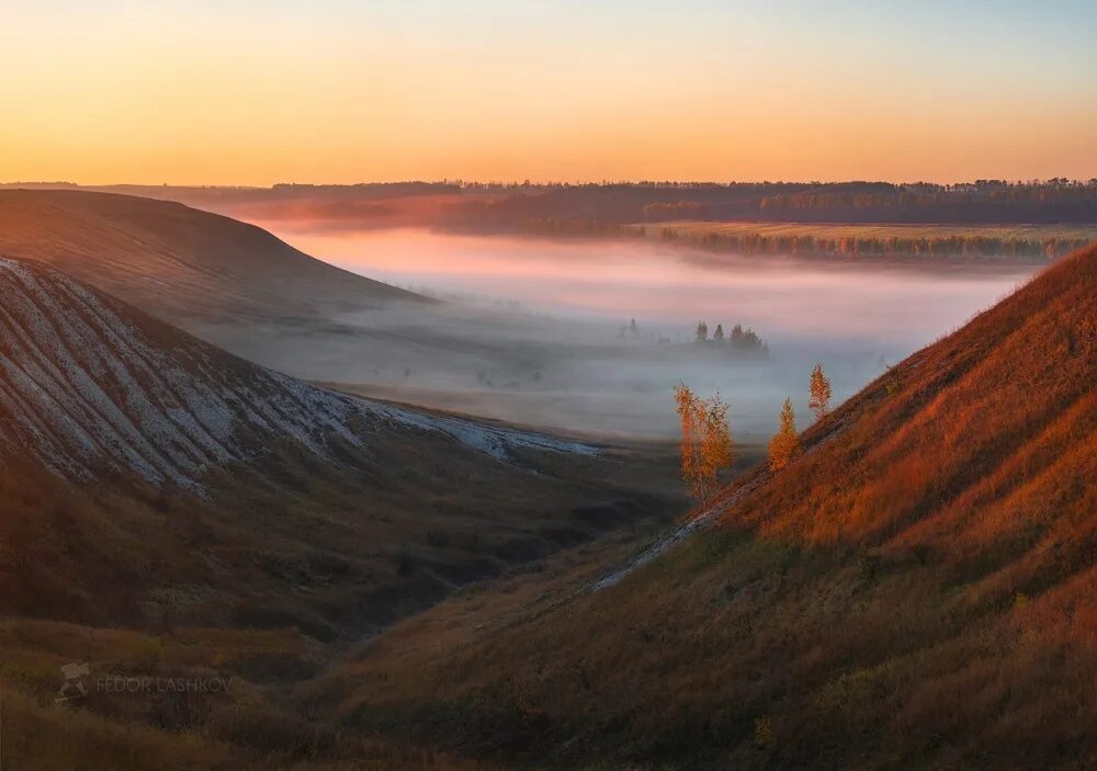 Новый оскол меловые горы. Старый оскол меловые горы. Казачьи бугры старый оскол. Святогорск меловые горы. Белгородская область гора мела.