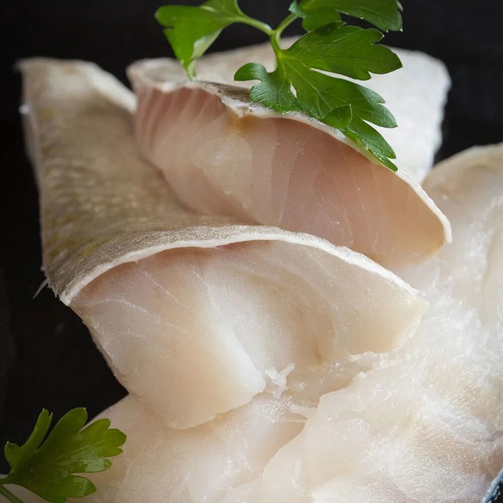 Сельдь атлантическая слабосоленая. Какую белую рыбу солят. Белая рыба слабосоленая. Белая рыба соленая. Семга.