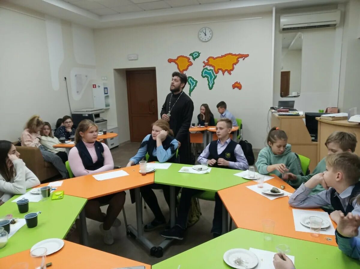 лицей 111 новокузнецк официальный сайт. 111 лицей новокузнецк внутри. лицей 111. лицей 111. 111 лицей новокузнецк.