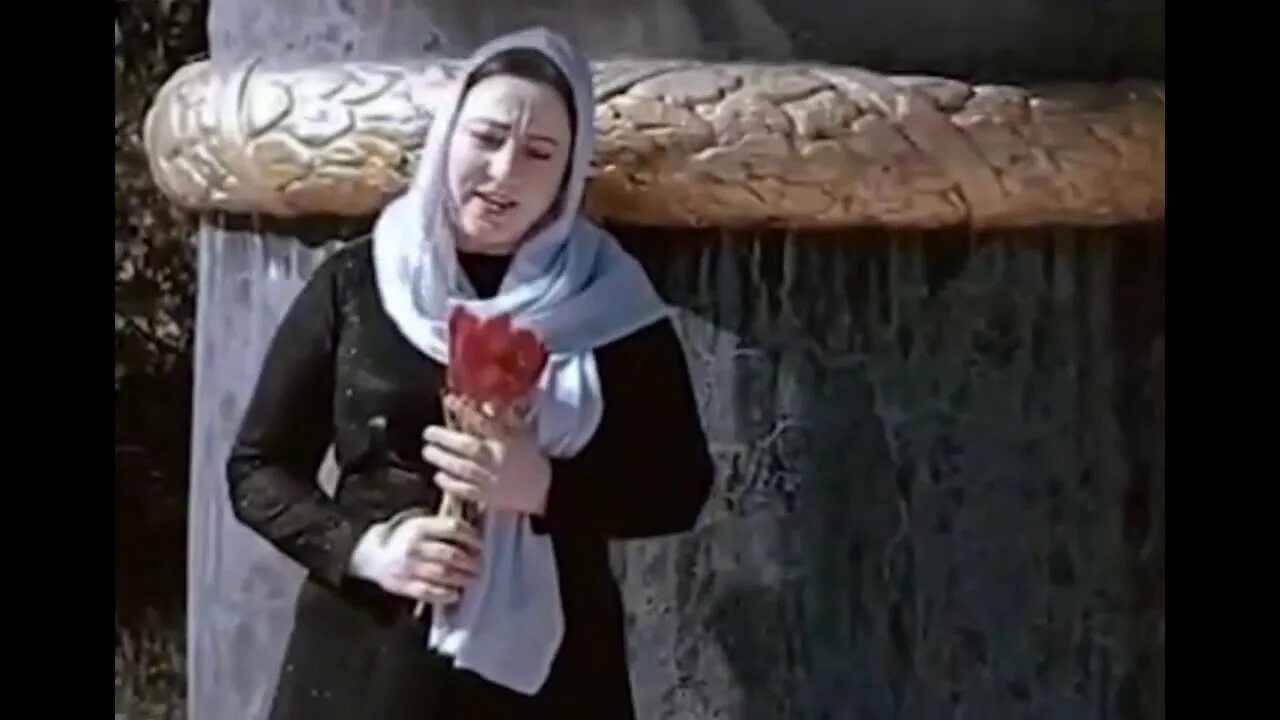 Чеченская песня сая. Чеченская песня сая. Чеченская песня сая. Чеченские песни. Мадина юсупова певица.