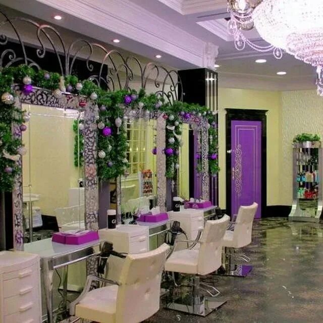 украсить салон. украшение парикмахерской к новому году. салон декора. интересный декор стен. украсить салон.