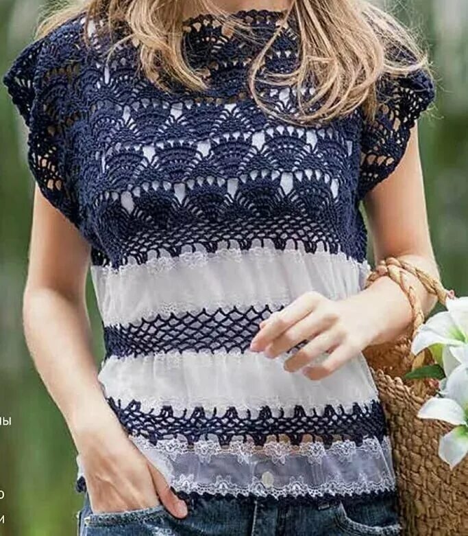 Ткань и крючок. Фактурный интерьер. Черное платье ирландским кружевом. Дизайнерский трикотаж. Комбинирование кружева и ткани.