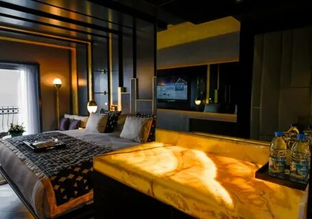 Rocks hotel