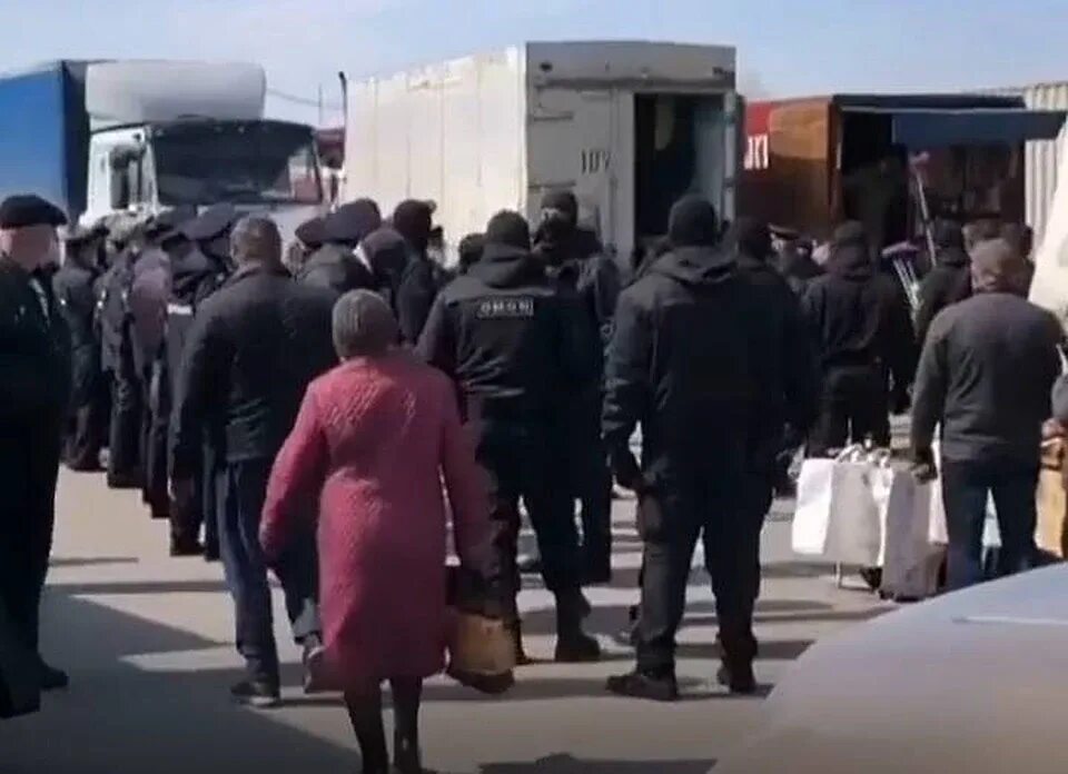 Закрытие базаров. Аксай центральный рынок. Ярмарка выходного дня. Атлант рынок в аксае. Закрытие базаров.