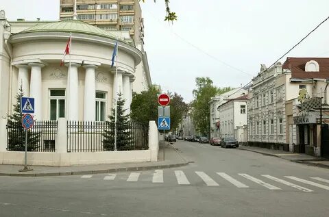 Староконюшенный переулок 4