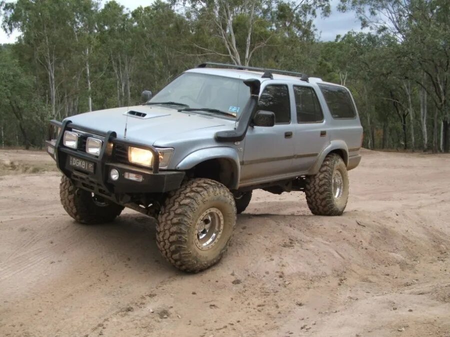 Hilux surf 130. Колеса сурф 130. Колеса сурф 130. Колеса сурф 130. Сурф 33 колеса hilux surf.