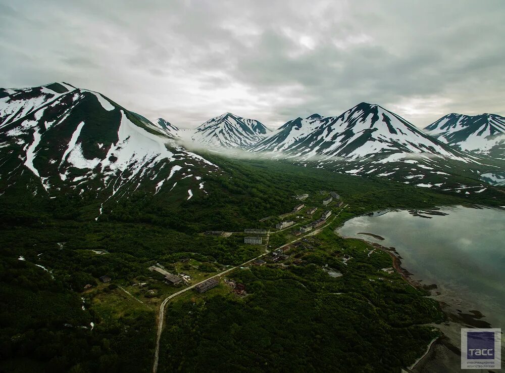 Камчатка. Транспортная компания камчатка. Финвал бечевинка петропавловск-камчатский. Посёлок финвал камчатка. Мыс маячный камчатка.