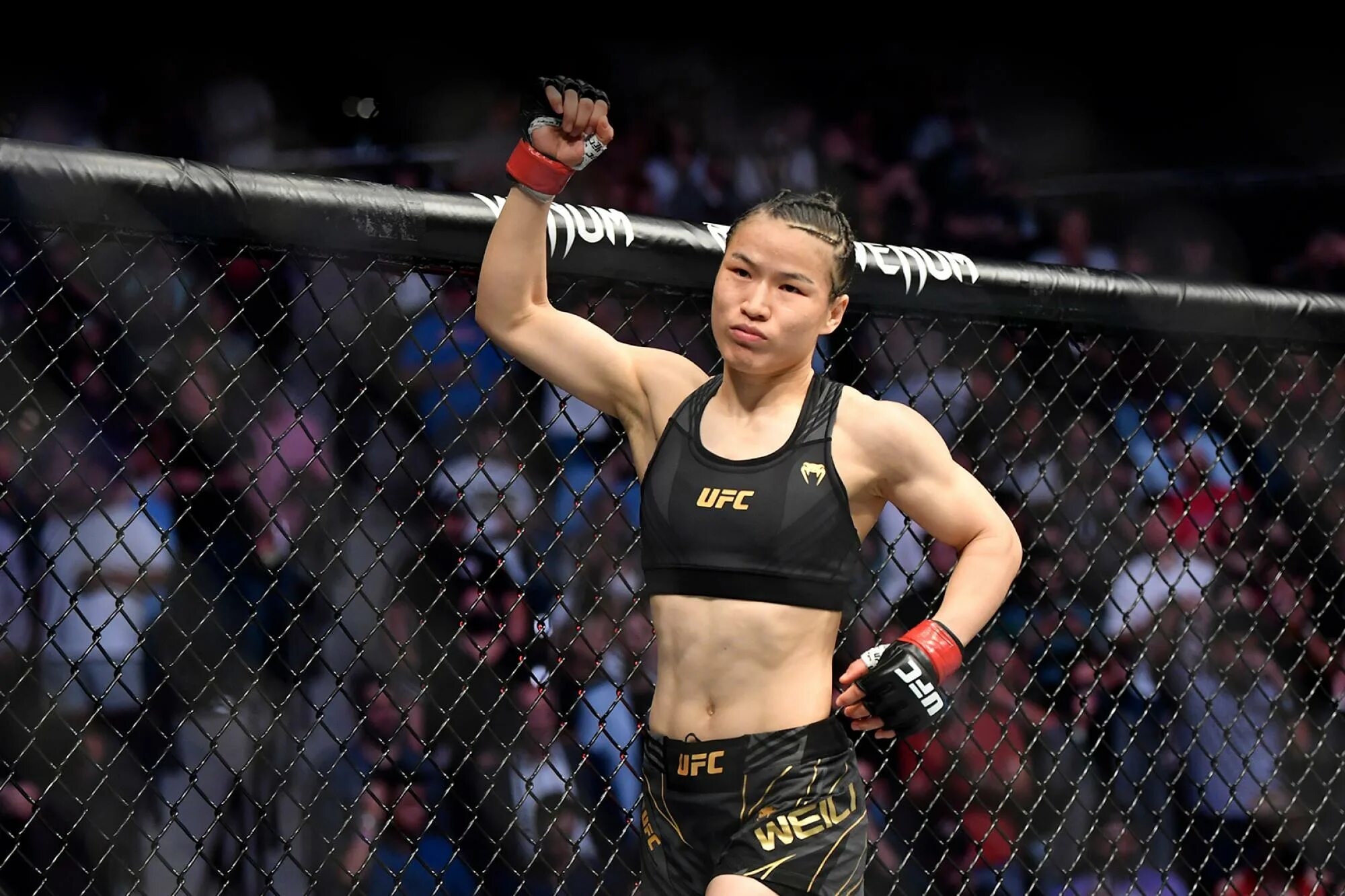 Zhang Weili UFC. Намаюнас жанг. Намаюнас Эспарза.