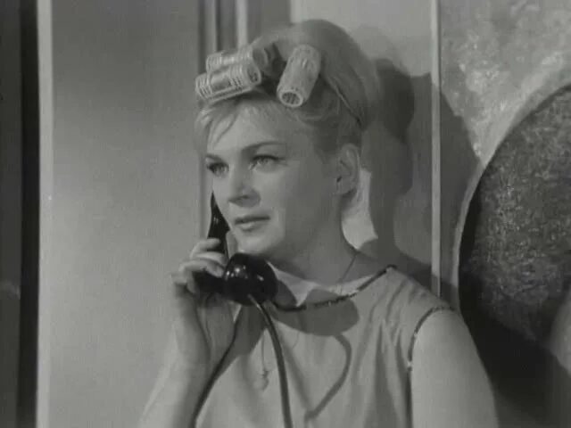 Ещё раз в свет манхва. Еще раз про любовь доронина ефремов. Стюардесса фильм 1967. Татьяна доронина в фильме еще раз про любовь. Еще раз в свет 76.