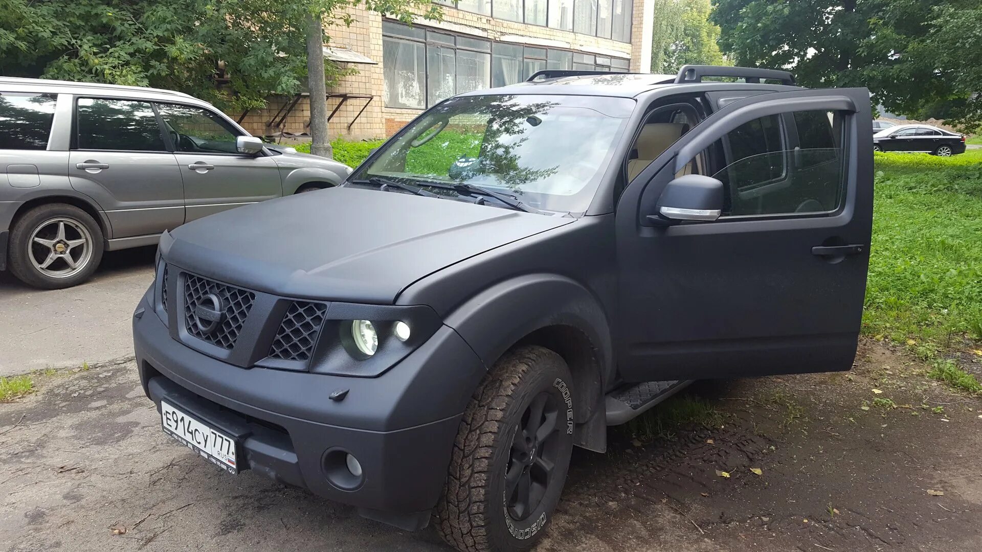 Ниссан патфайндер купить бу авито. Nissan Pathfinder r51 2008. Nissan Pathfinder r51 Раптор. Обвес Nissan Pathfinder r51. Nissan Pathfinder r51 антихром.