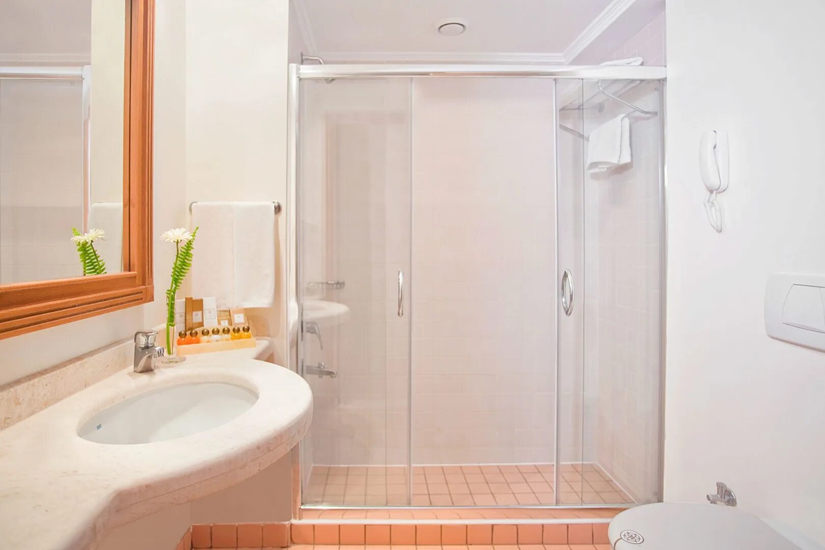 Akka claros 4 отзывы. Akka hotels claros 4. akka claros hotel 4 кемер. akka claros hotel 4 пляж. akka hotels claros акка кларос отель.