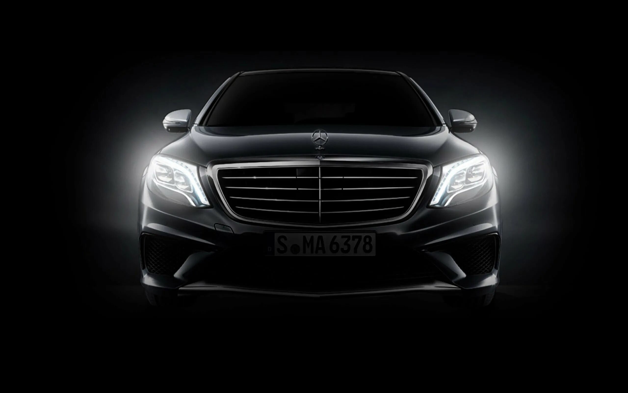 Мерседес на черном фоне. Мерседес Бенц w222. Мерседес 222 Брабус. Mercedes Benz w222 AMG. Мерседес s63 AMG черный.