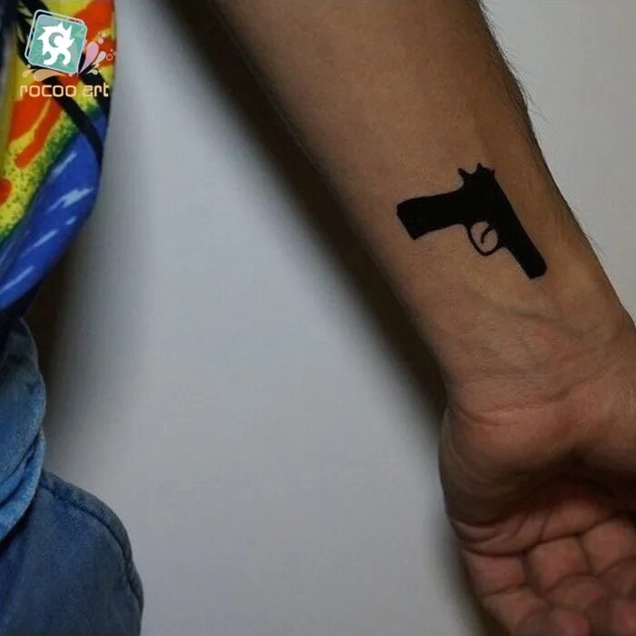 Татуировки на руку мужские маленькие. Небольшие Татуировки для мужчин.