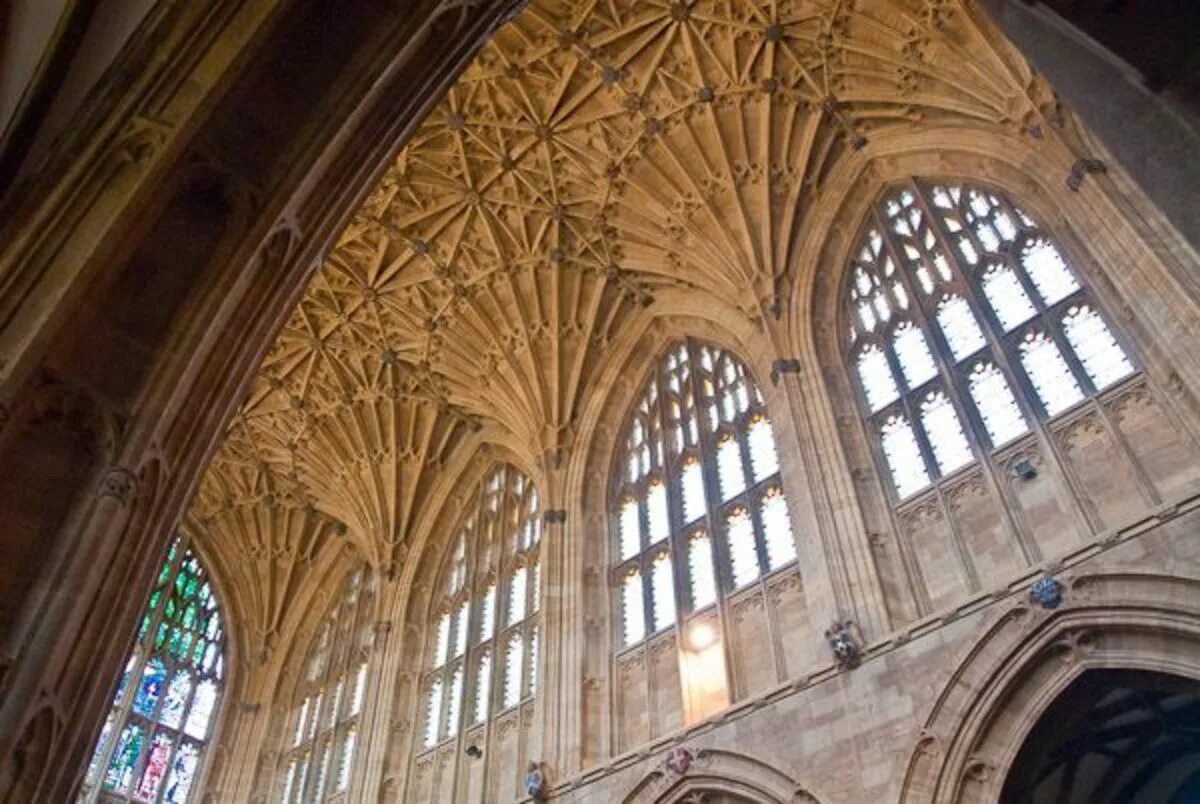 Клерестория. Clerestory. Клересторий. Medieval Britain Church. Свод л