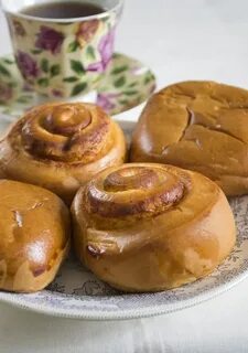 Булки с чаем