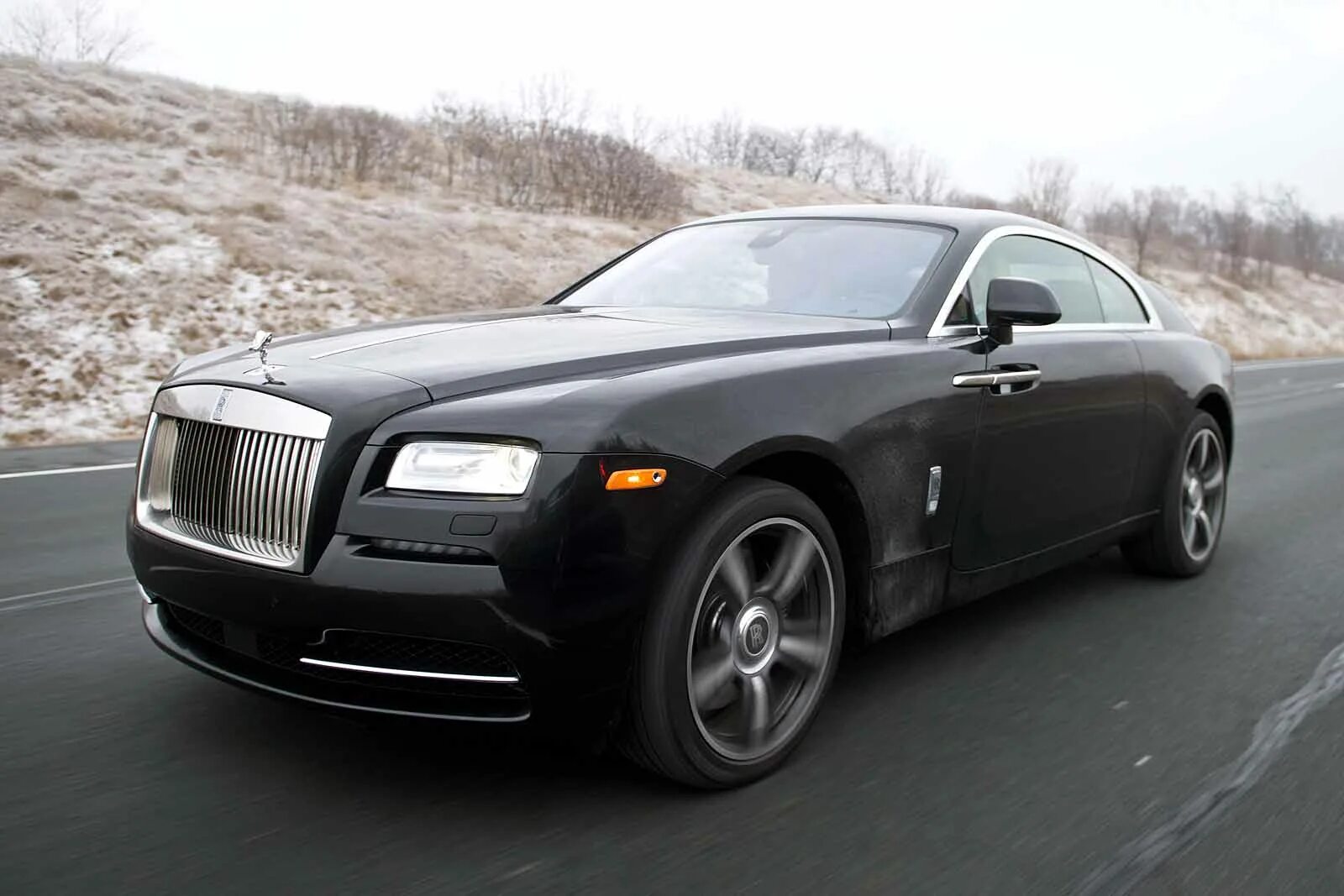 Купить машину до 1 млн. Роллс Ройс 2016. Роллс Ройс врайт. Rolls Royce Wraith 2023. Роллс Ройс 20 млн.