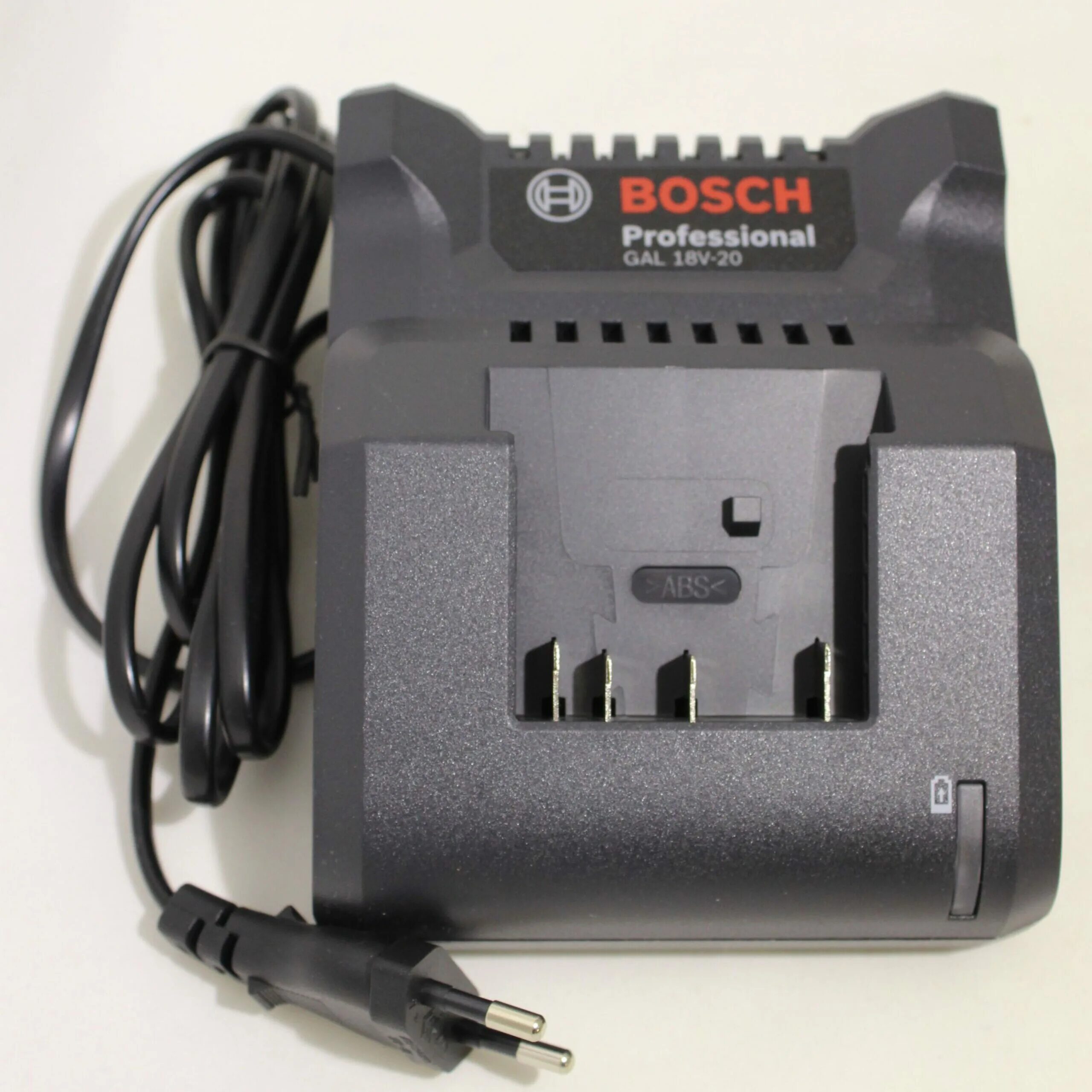 Common 20 pro. Bosch gal 18v-20. Зарядное Bosch professional 18v 40. Gal 18v-20 Bosch зарядное устройство. Зарядка Bosch professional gal 18v-20.