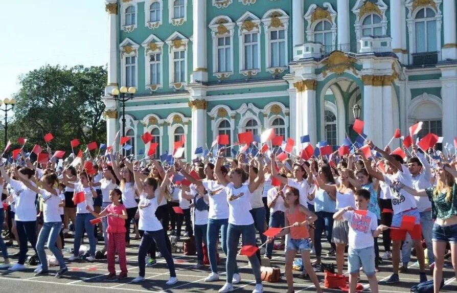 Последние новости в россии спб. Санкт Петербург 12 июня. 12 Июня день Росси в Санкт Петербурге. День России празднование. Празднование дня России в СПБ.