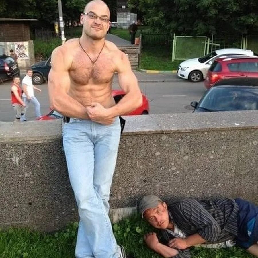 On September 16, 2020, Maxim "Tesak " was found dead in his prison cell Marcinki