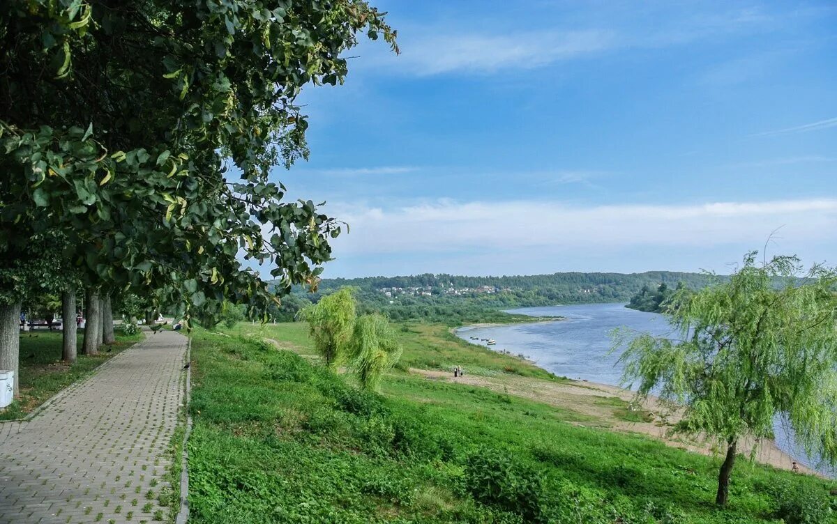 Таруса летом. Таруса город у оки. набережная оки таруса. таруса калужская область. река ока город таруса.