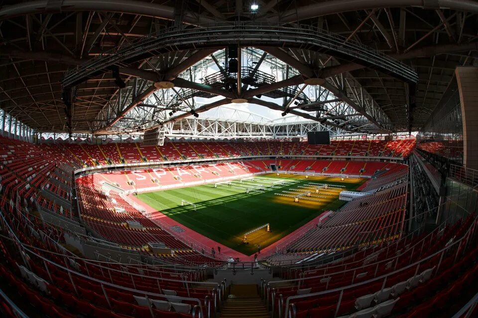 Стадион москва работа. Стадион открытие Арена Москва.