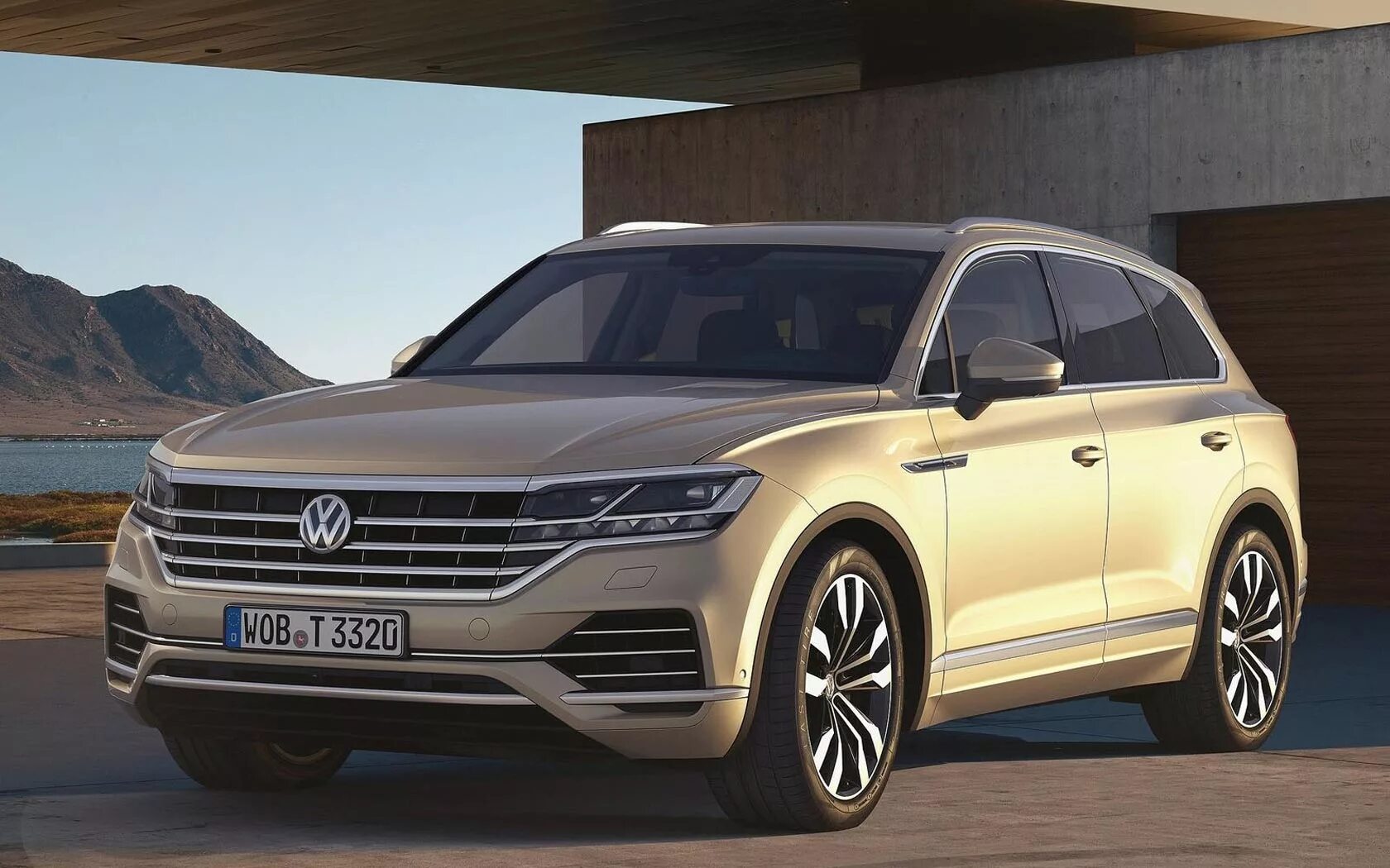 Volkswagen touareg 2018. Фольксваген Туарег 2022. Фольксваген Туарег 2019 новый. Новый Volkswagen Touareg 2022. Новый Фольксваген Туарег 2022.