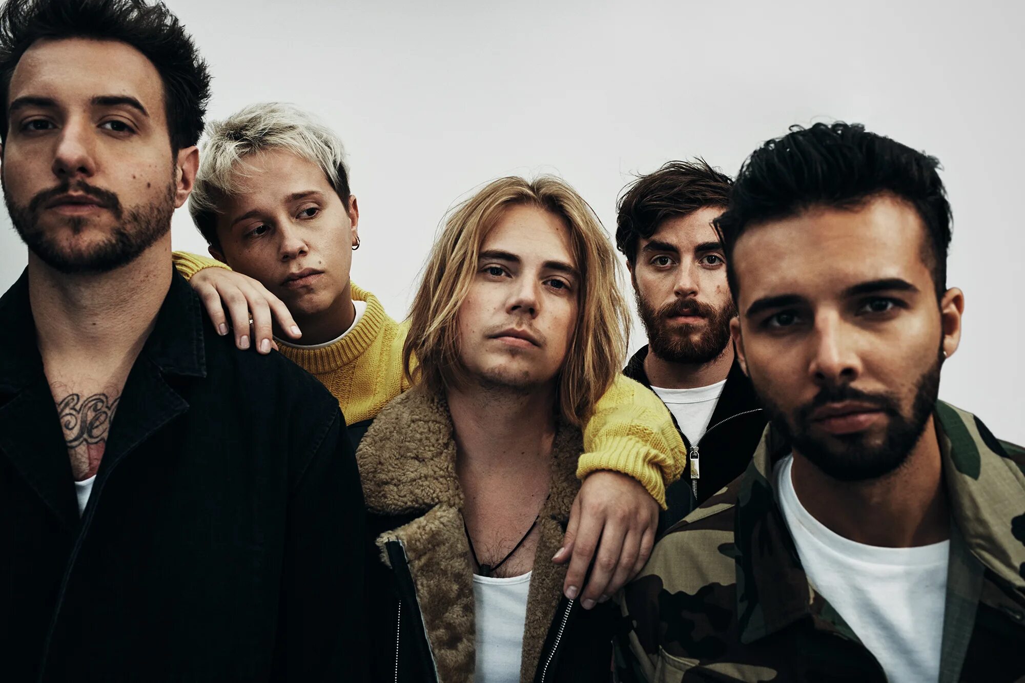 Nothing but thieves impossible. Nothing but thieves. nothing but thieves nothing but thieves. nothing группа. доминик крейк nothing but thieves.